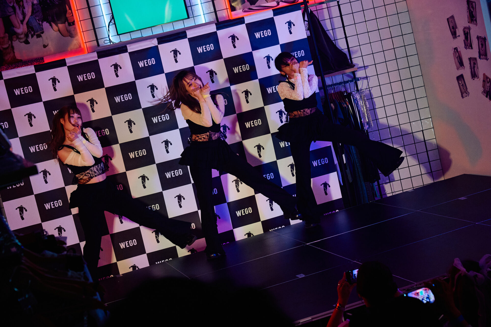 2024年6月14日開催のダンスイベント「WEGO Dance Up Night」で踊るダンサー